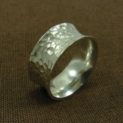 WORLD FINDS - Convex Hammered Ring - The Nature of Beauty